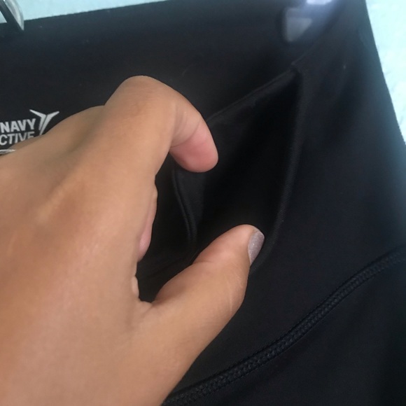 Active by Old Navy Black and Metallic Gold Leggings Full Length Size M - Picture 5 of 8